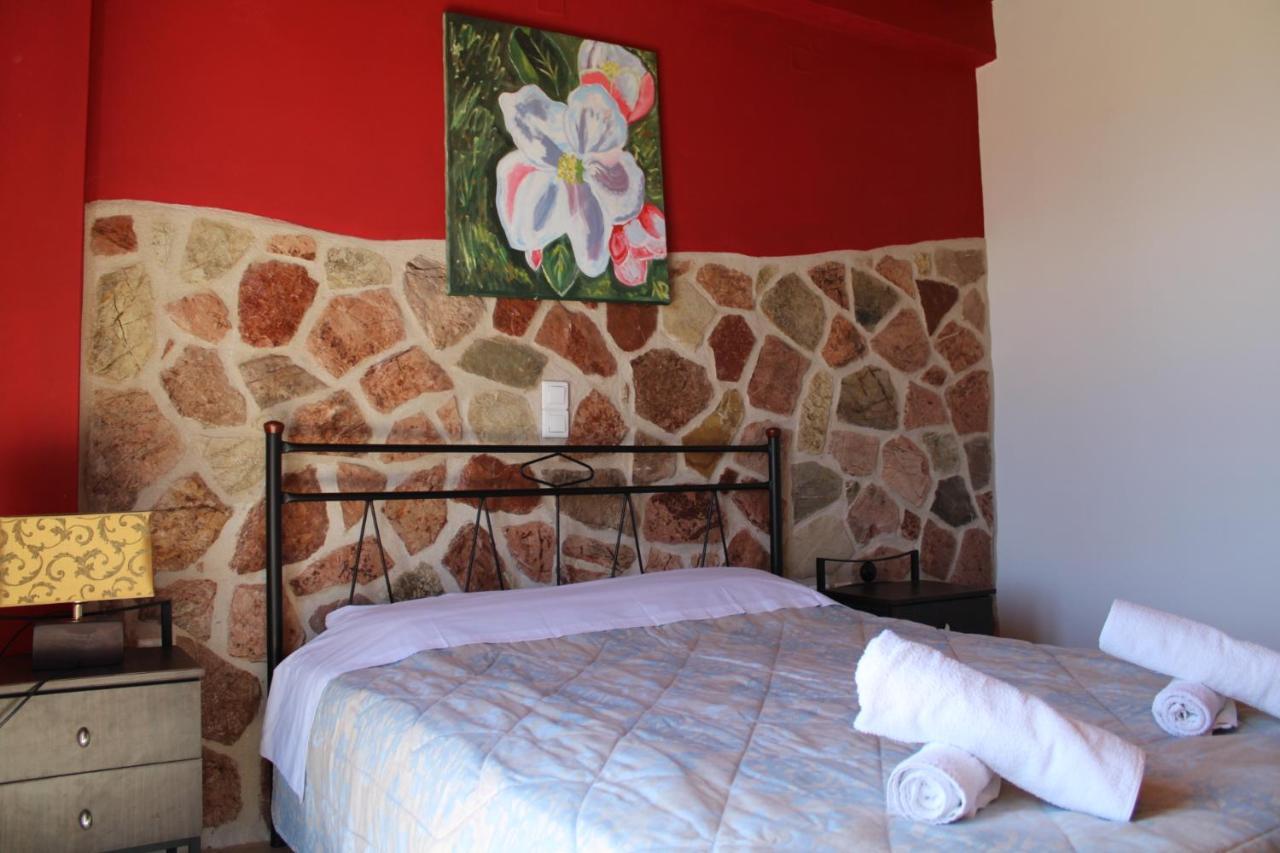 Tentes Homes Vounária